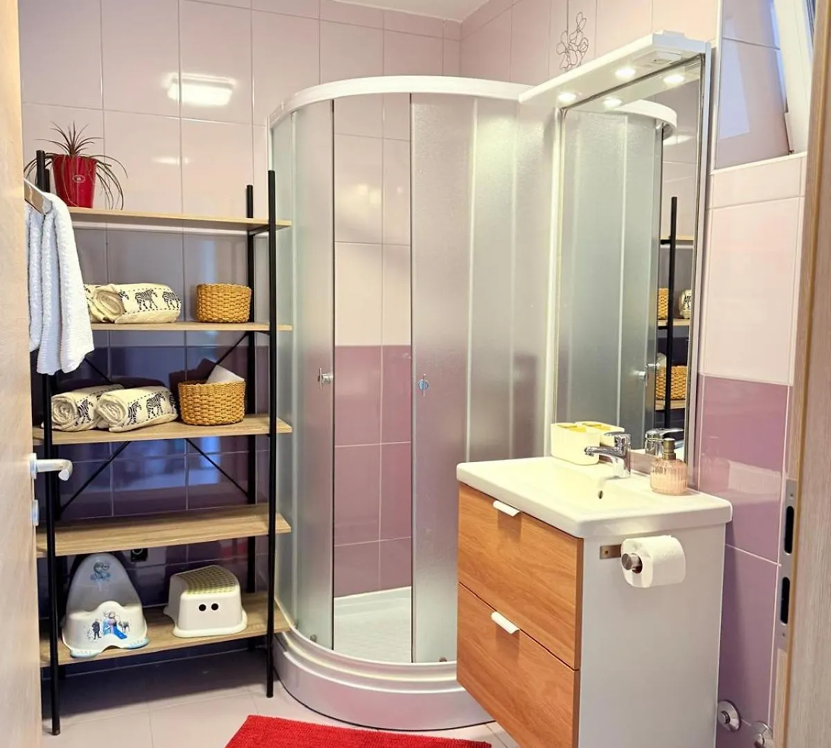 Apartment Oros Medulin Gd 0*,